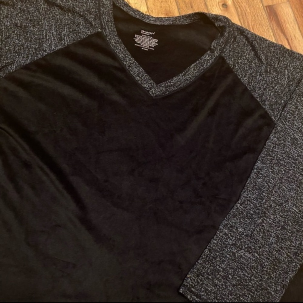 Cuddl Duds Velvety Warm Oversized Colorblock Sweatshirt | Black Gray | 2X - Picture 3 of 3